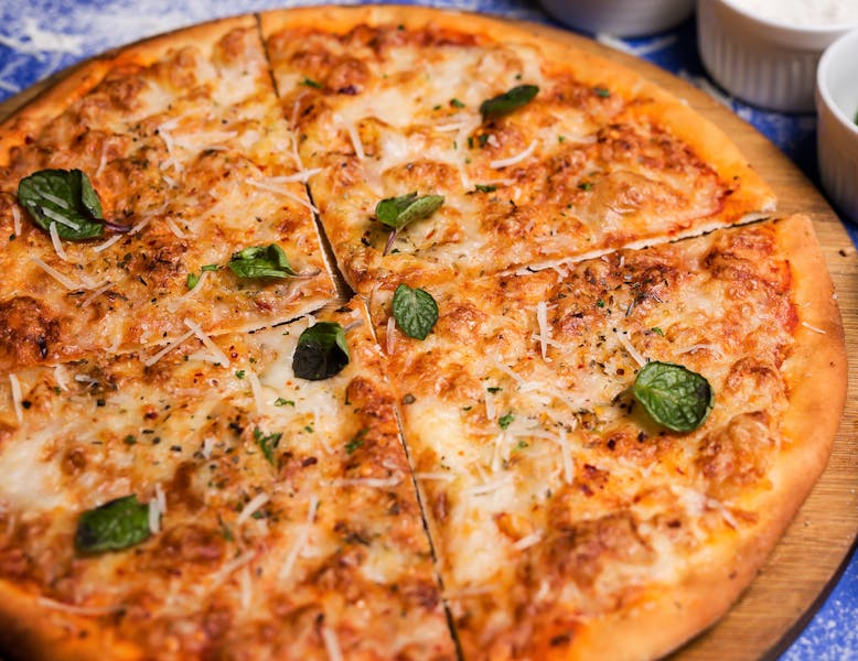 Buffalo chicken specialty pizza